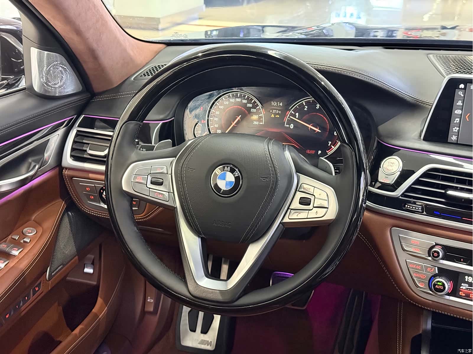 BMW 7 Series, 2018 все фото
