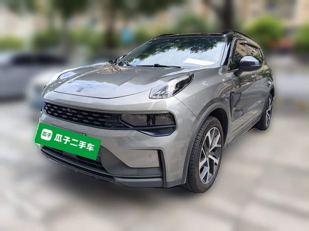 Lynk & Co 01