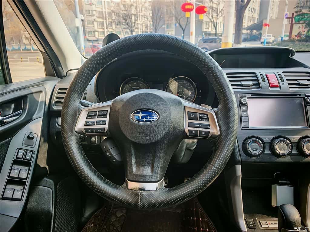 Subaru Forester, 2014 все фото