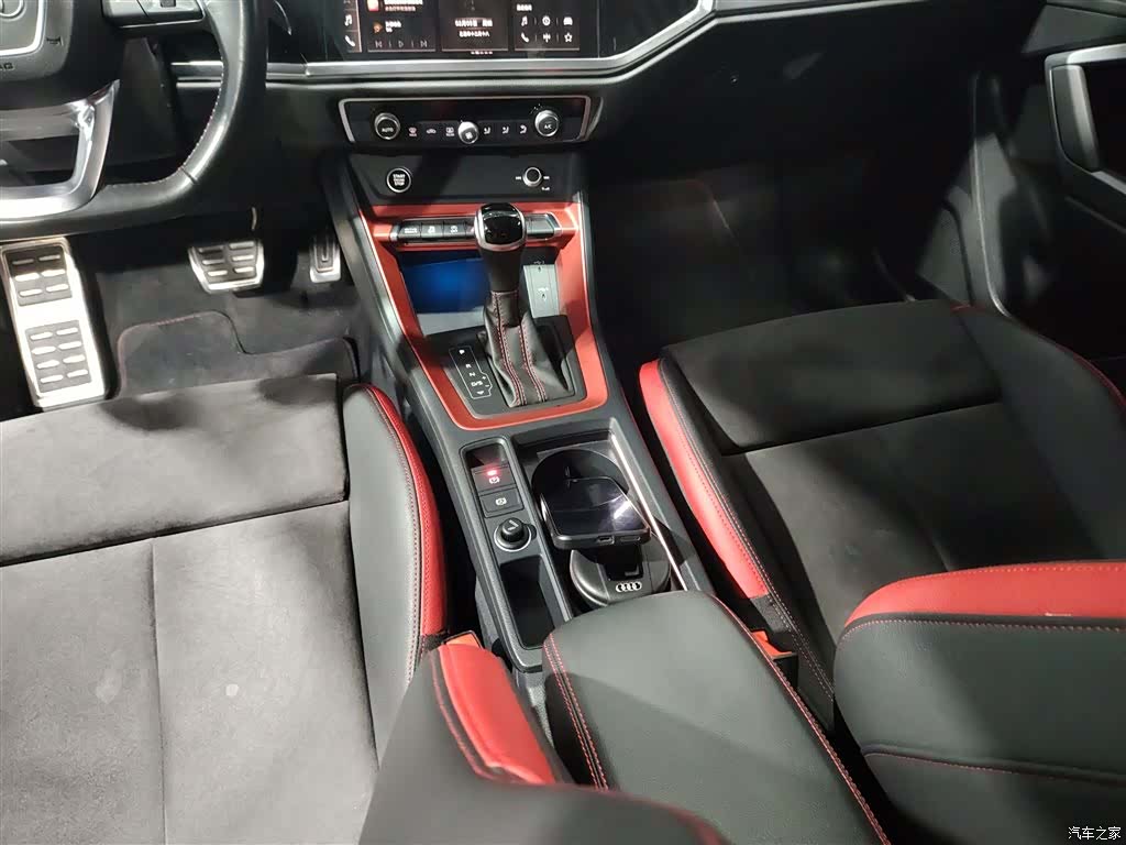 Audi Q3, 2022 14