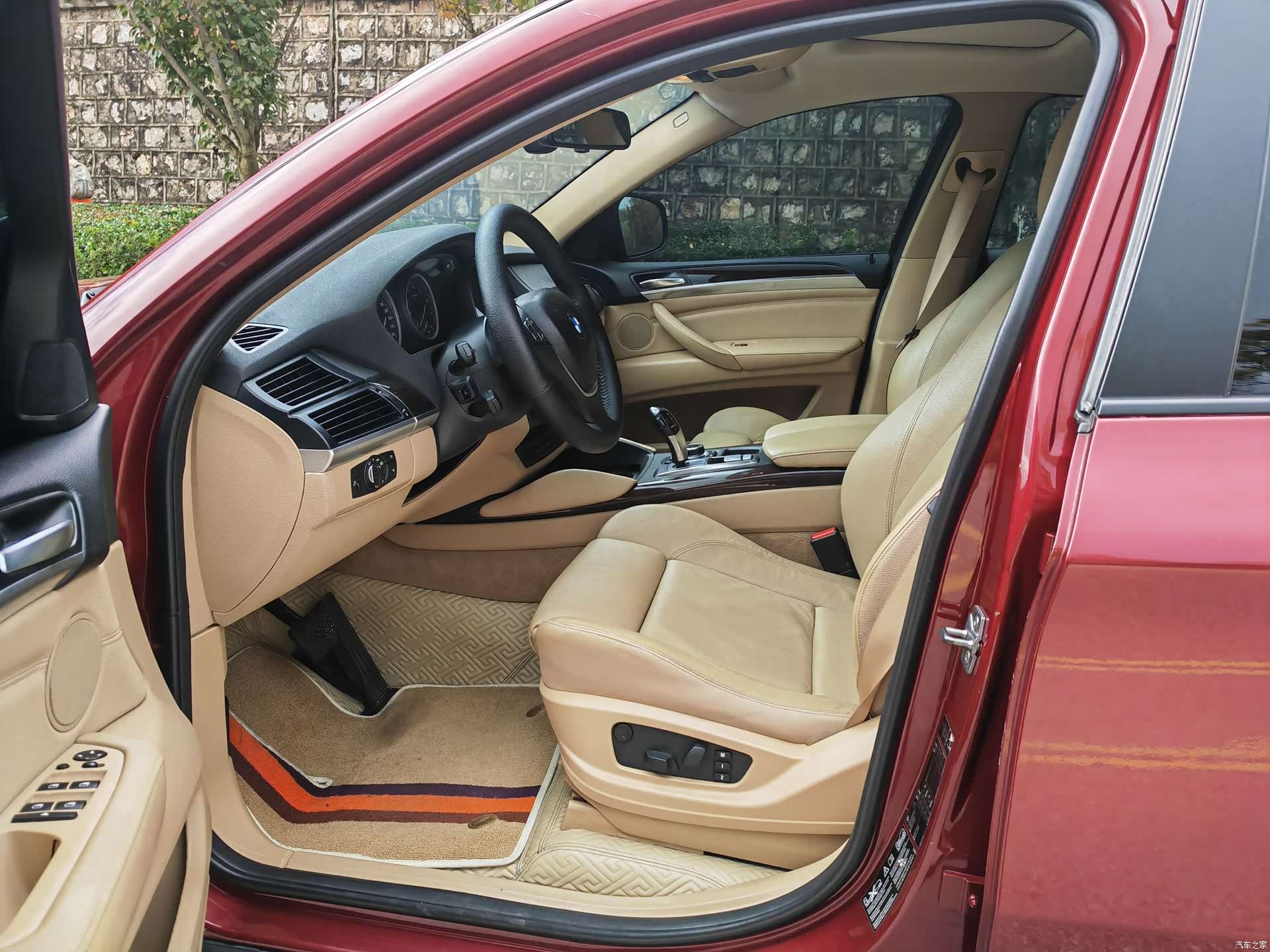 BMW X6, 2011 9