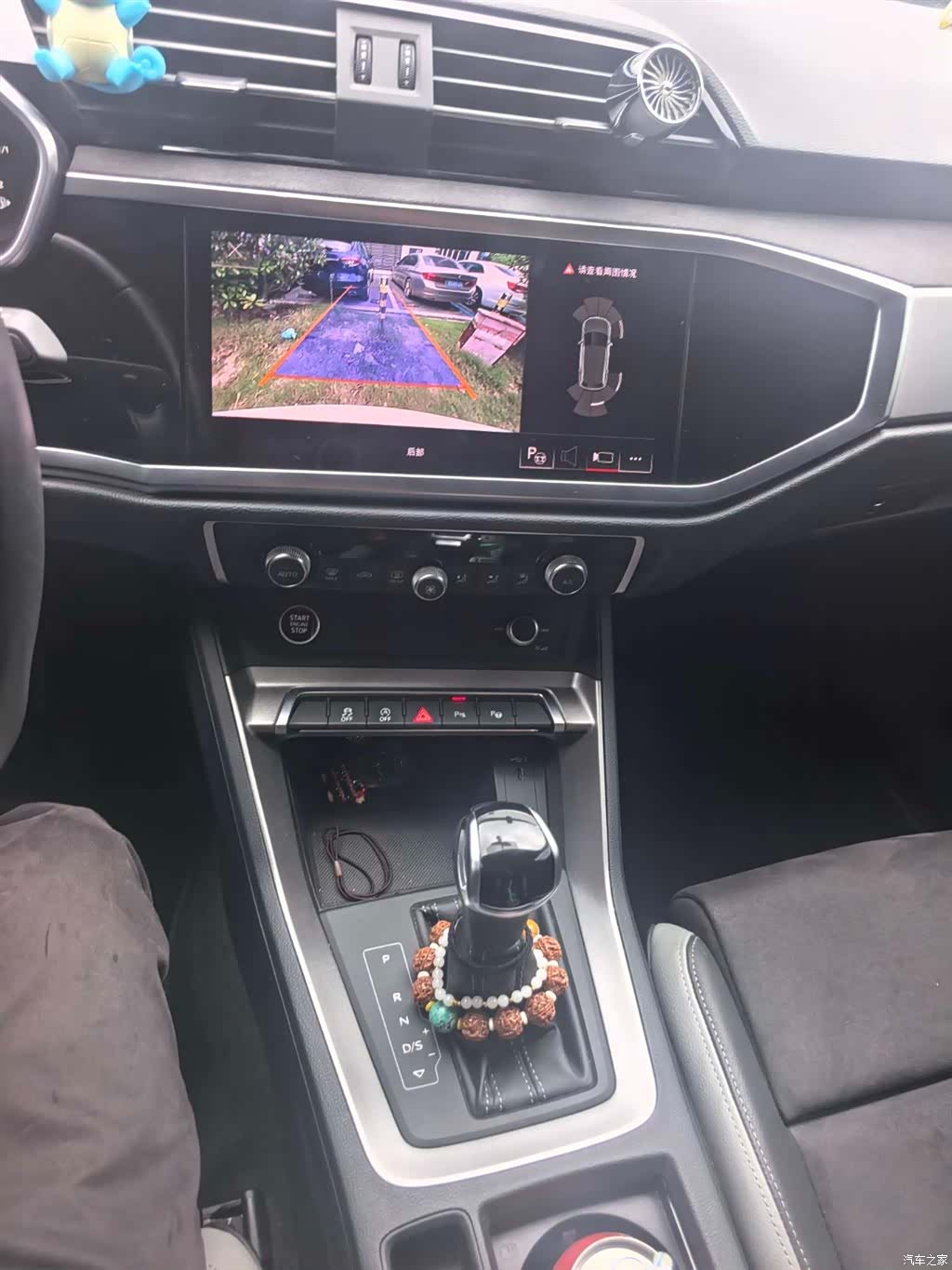 Audi Q3, 2022 4