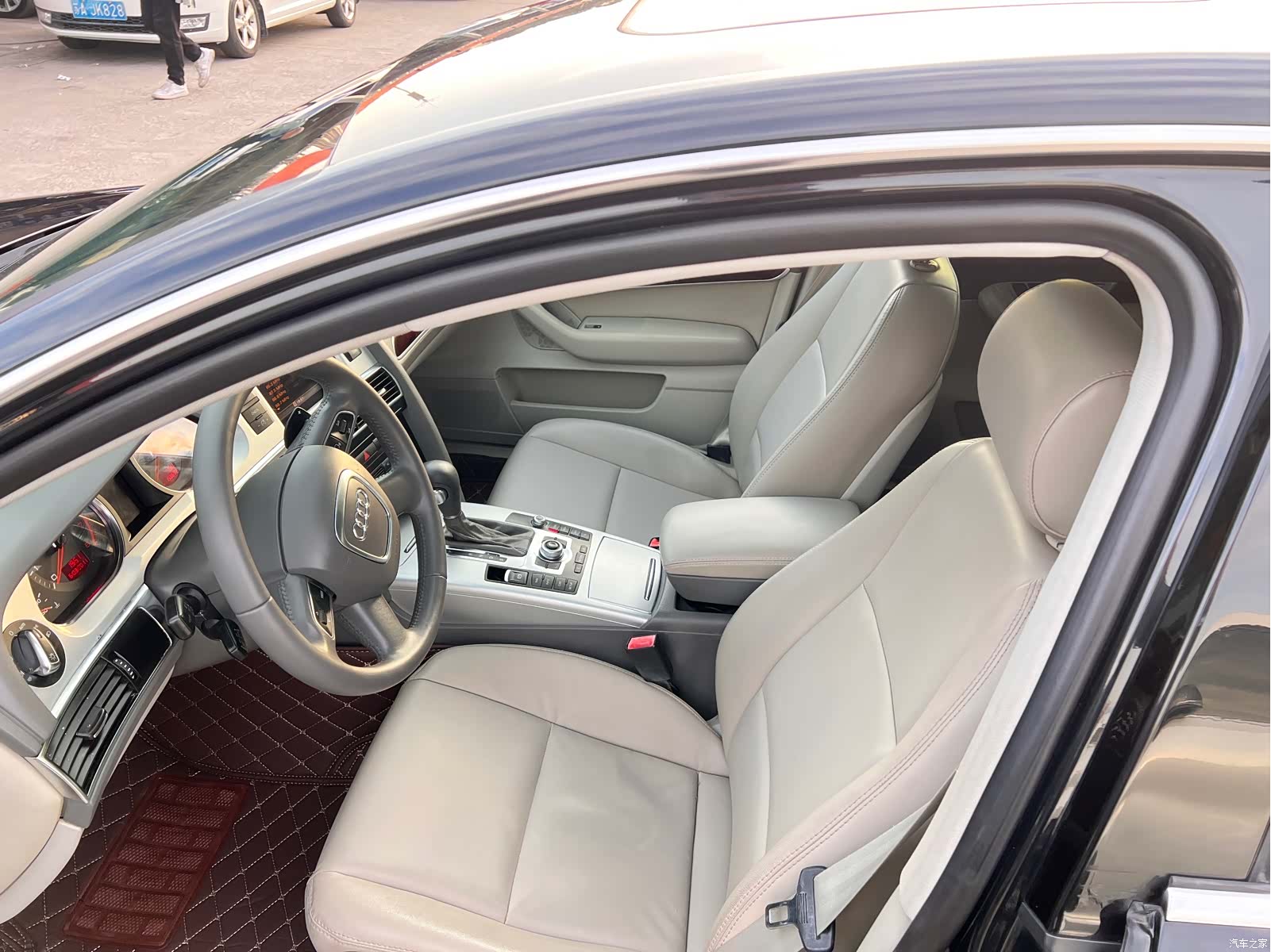 Audi A6L, 2012 11