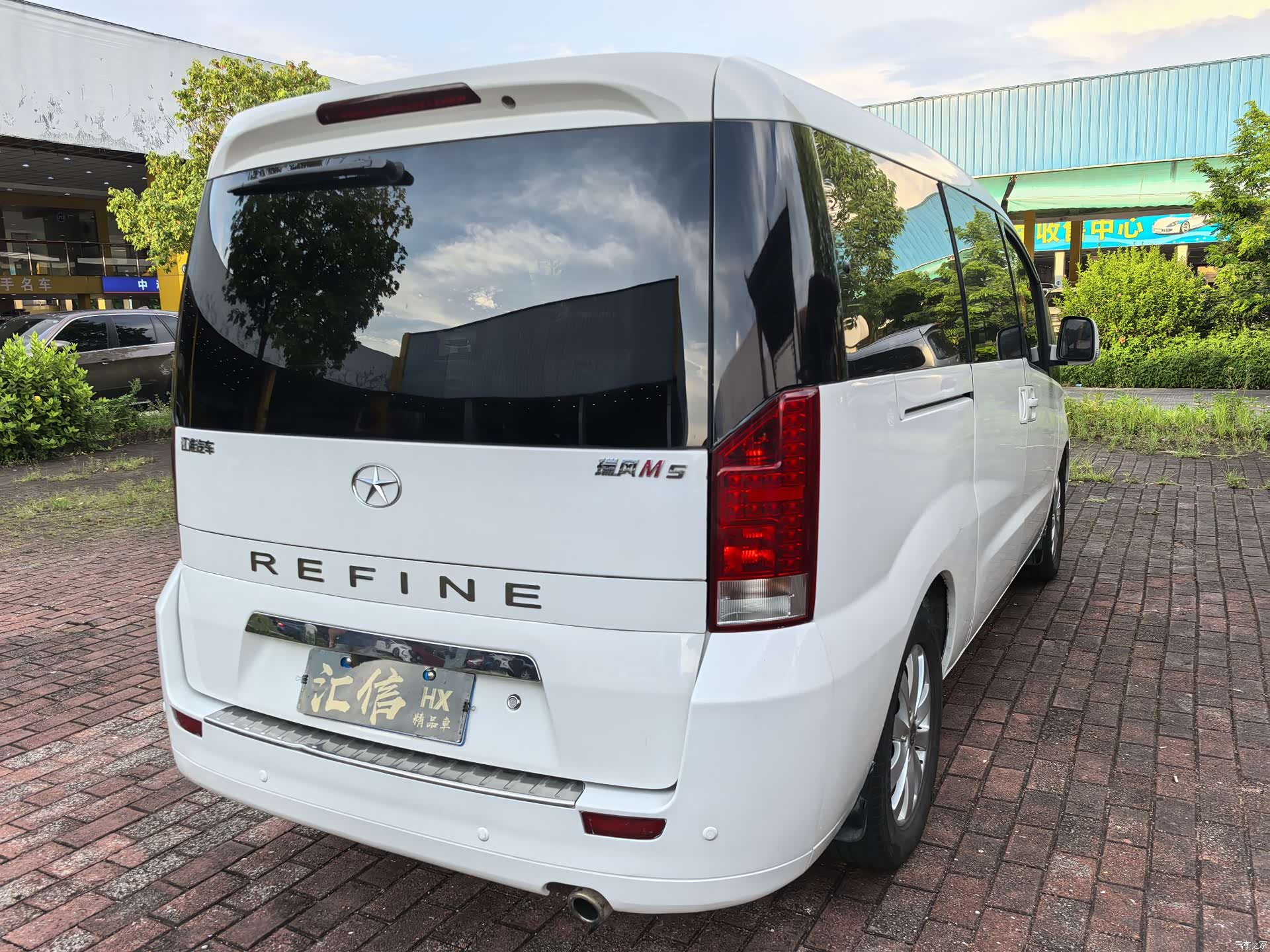 JAC M5, 2017 11