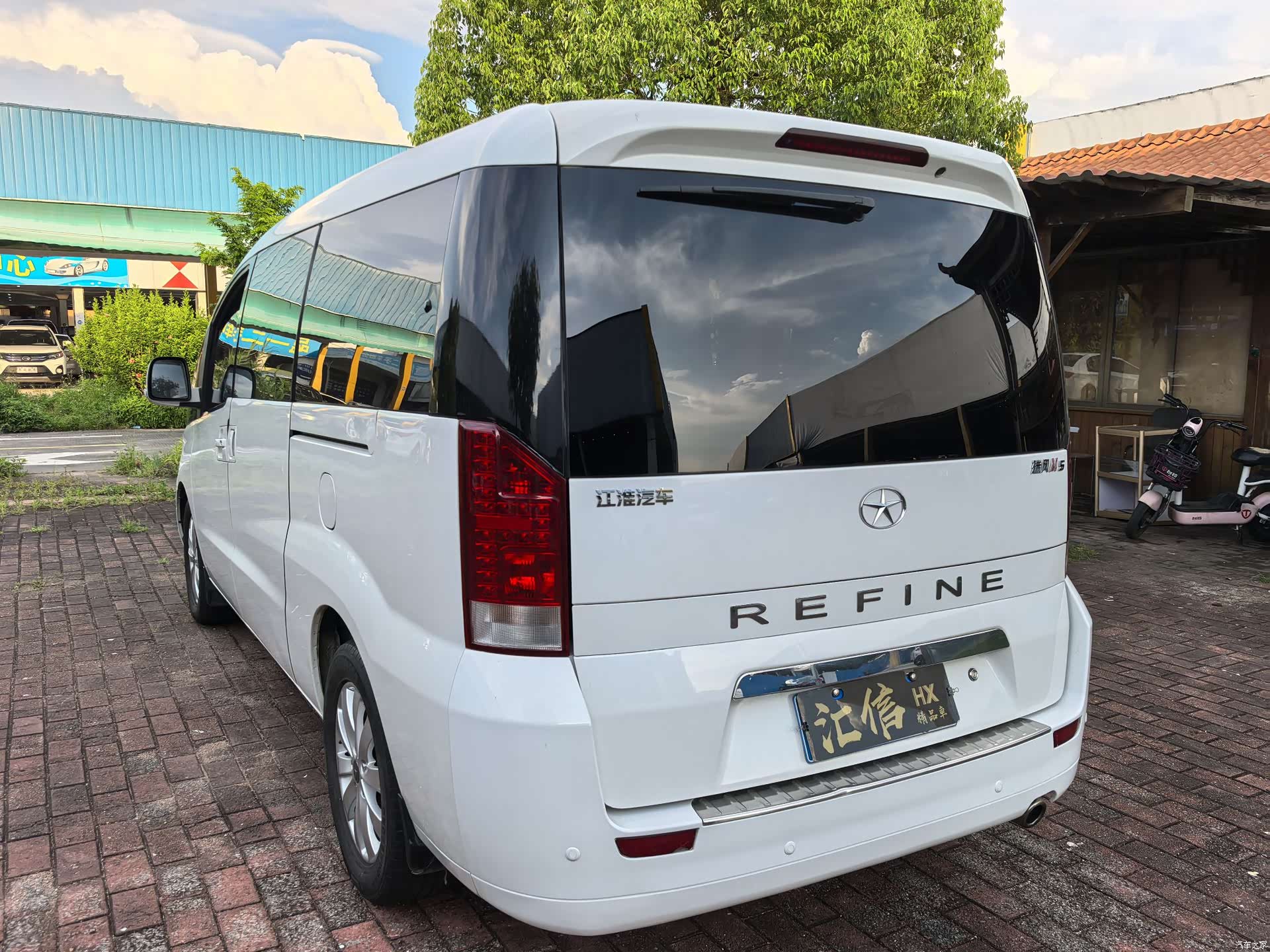 JAC M5, 2017 10