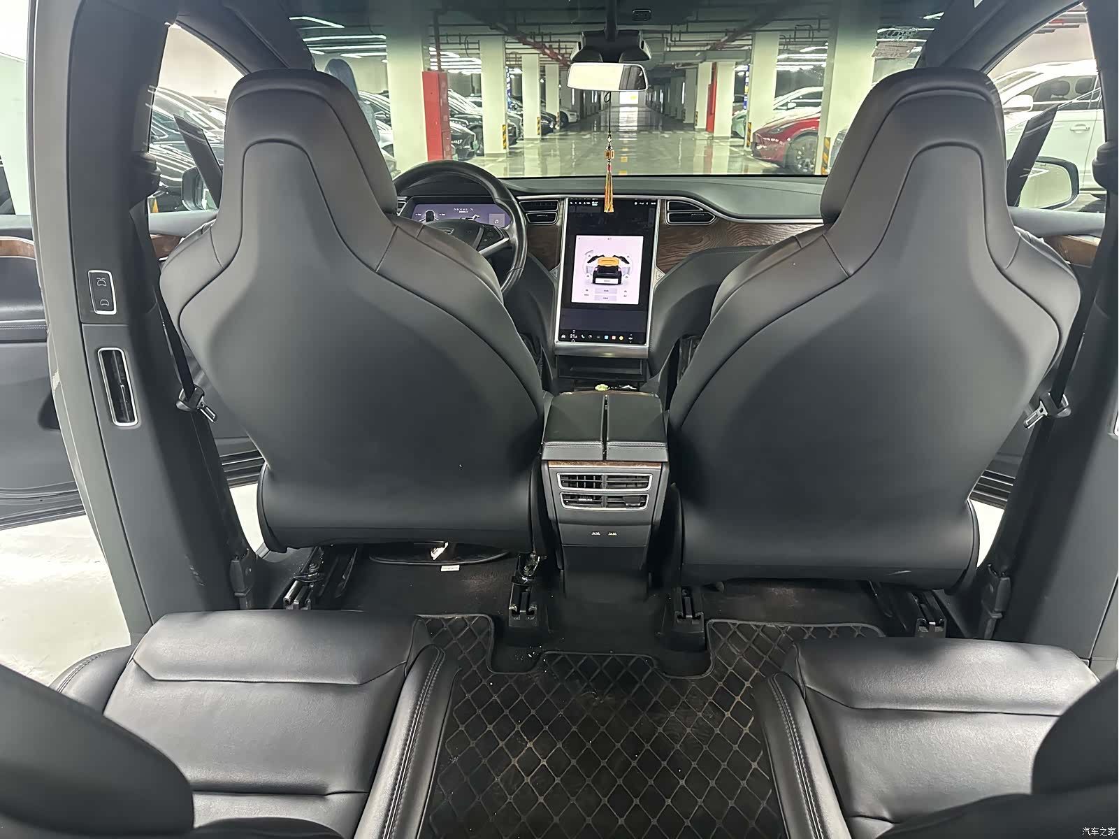 Tesla Model X, 2018 9