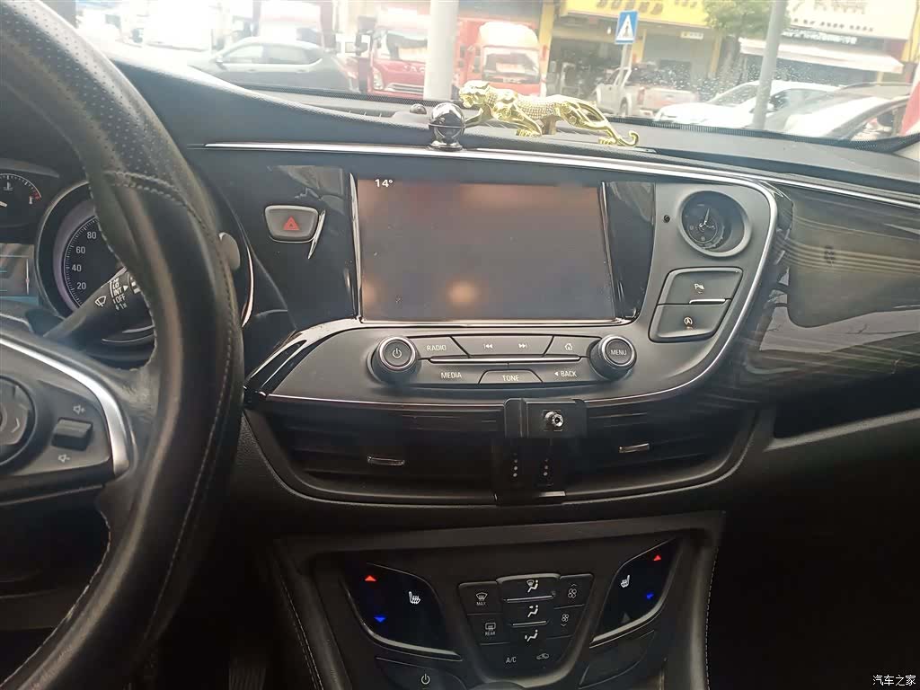 Buick Envision Plus, 2018 10
