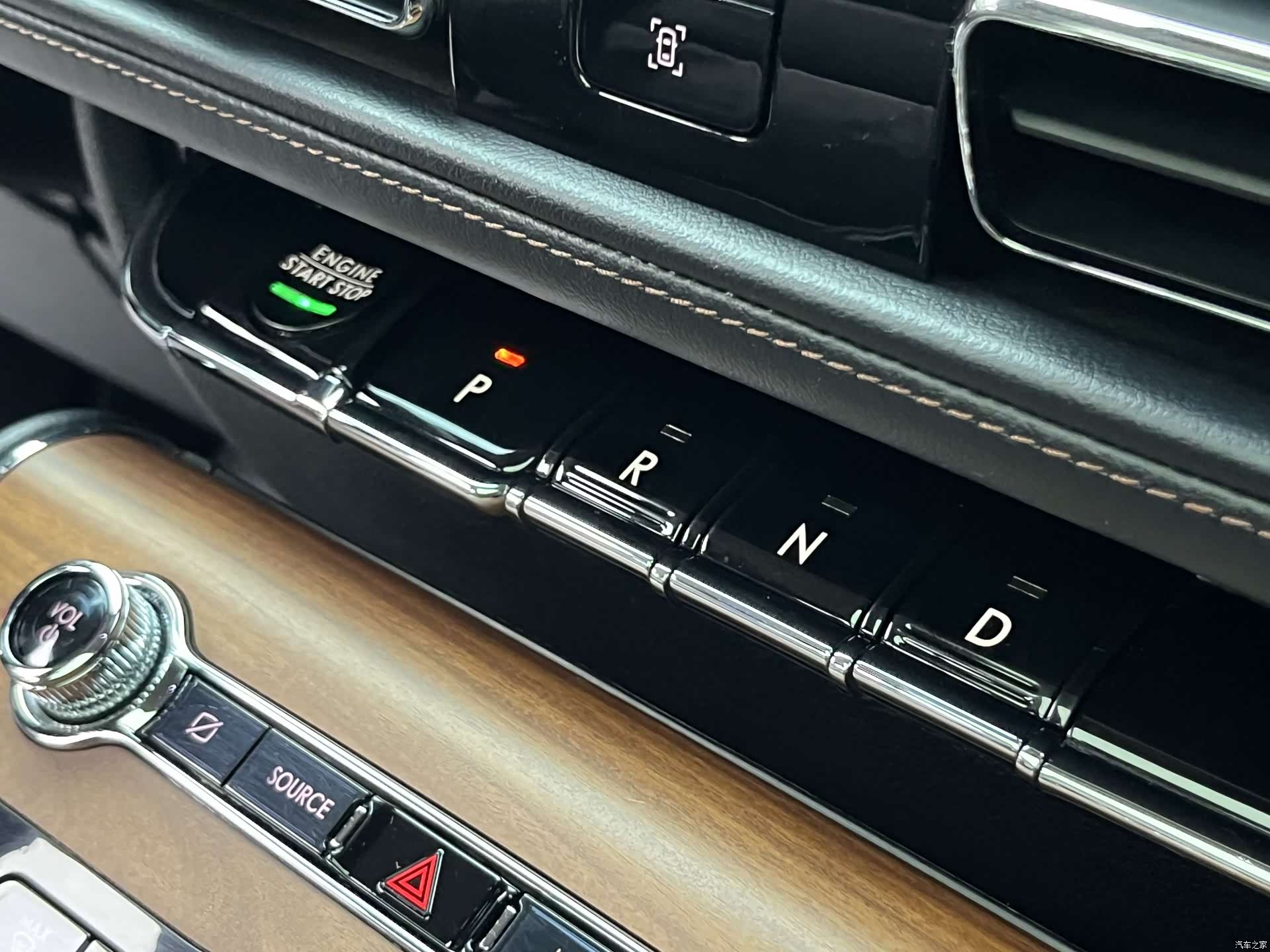 Lincoln Aviator, 2020 13