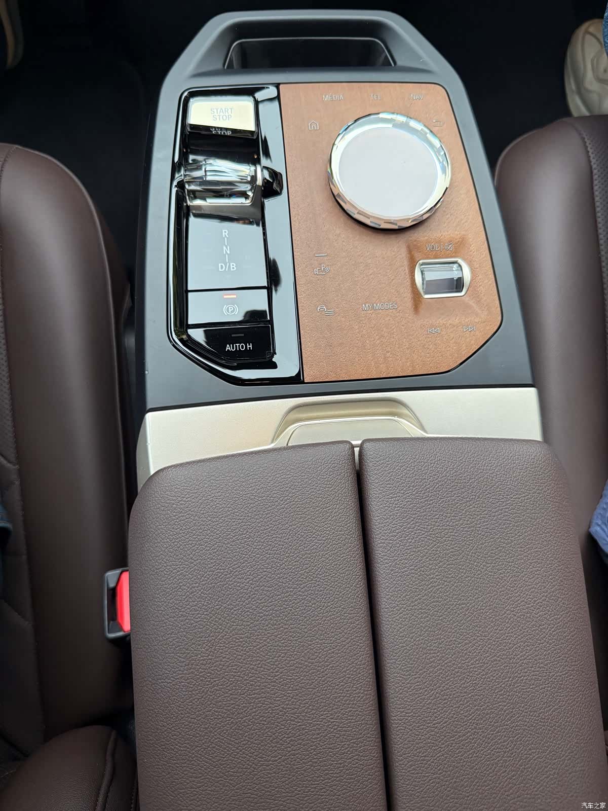 BMW iX, 2023 14
