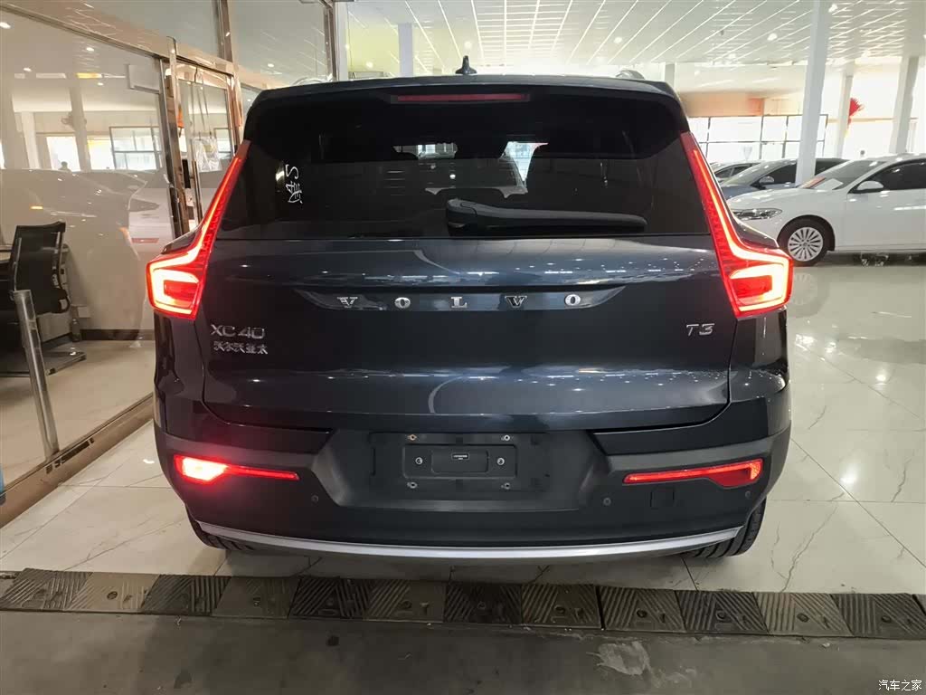 Volvo XC40, 2021 4