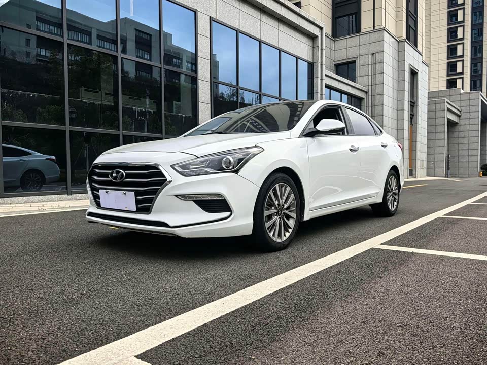 Hyundai Name picture