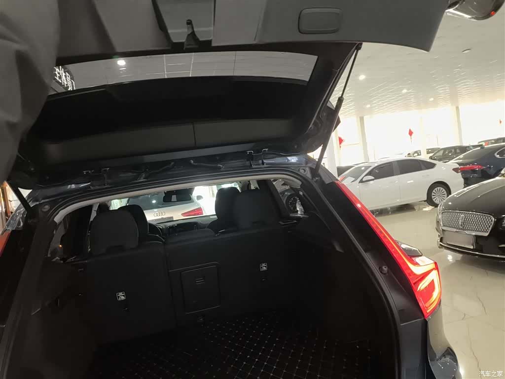 Volvo XC40, 2021 15