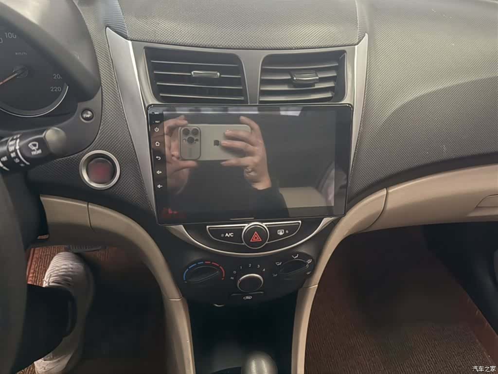 Hyundai GLX, 2016 6