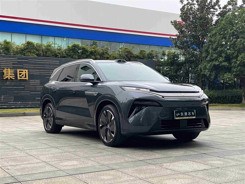BYD Tang L