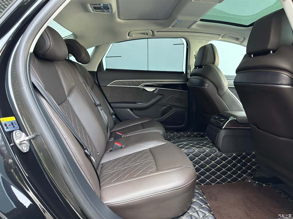 Audi A8L, 2021 13