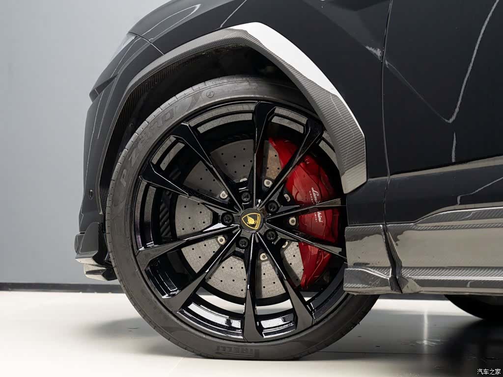 Lamborghini Urus, 2022 7
