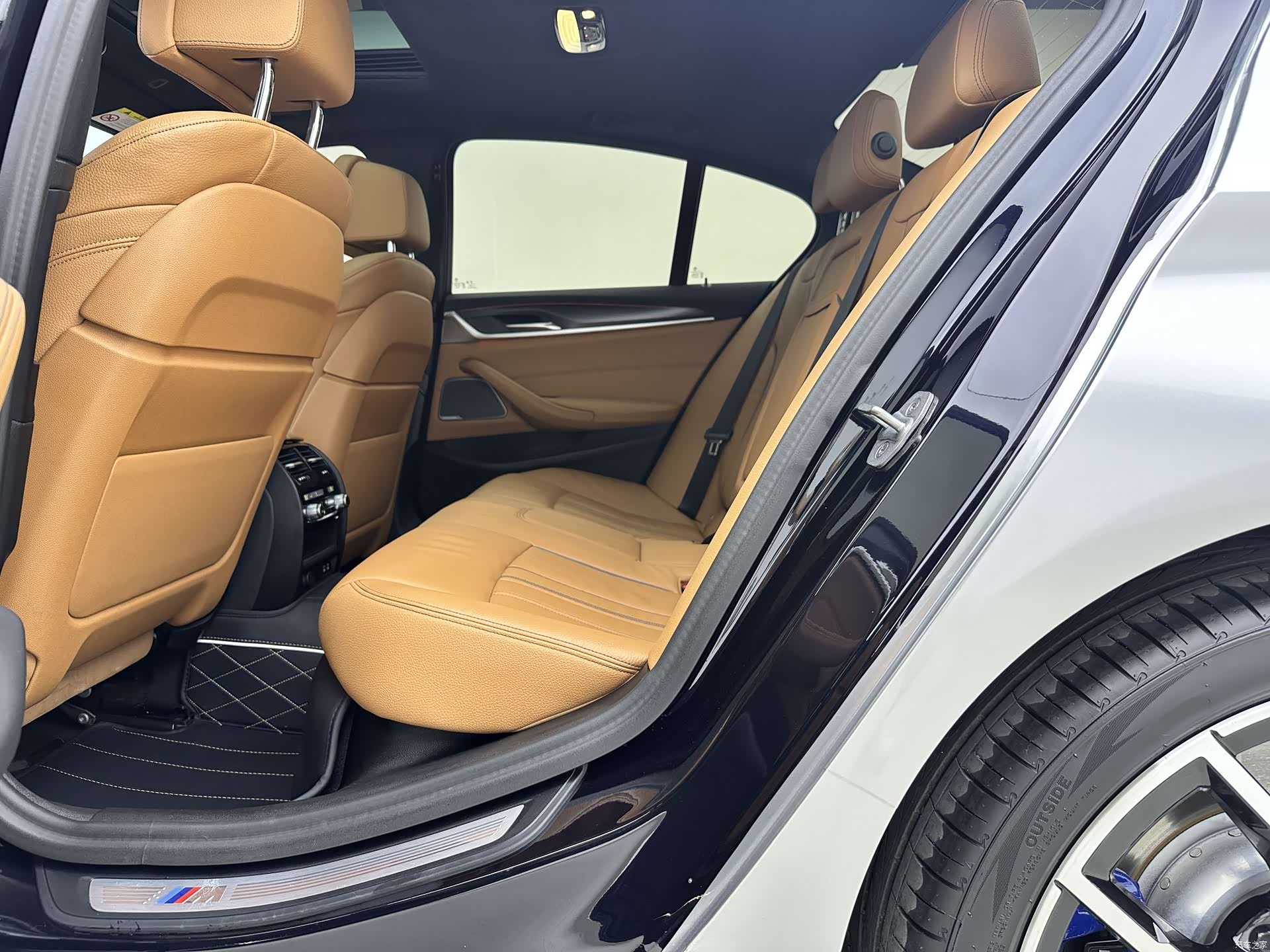 BMW 5 Series, 2023 4