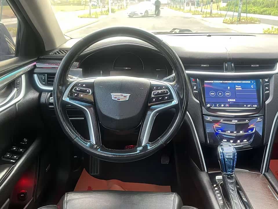 Cadillac XTS