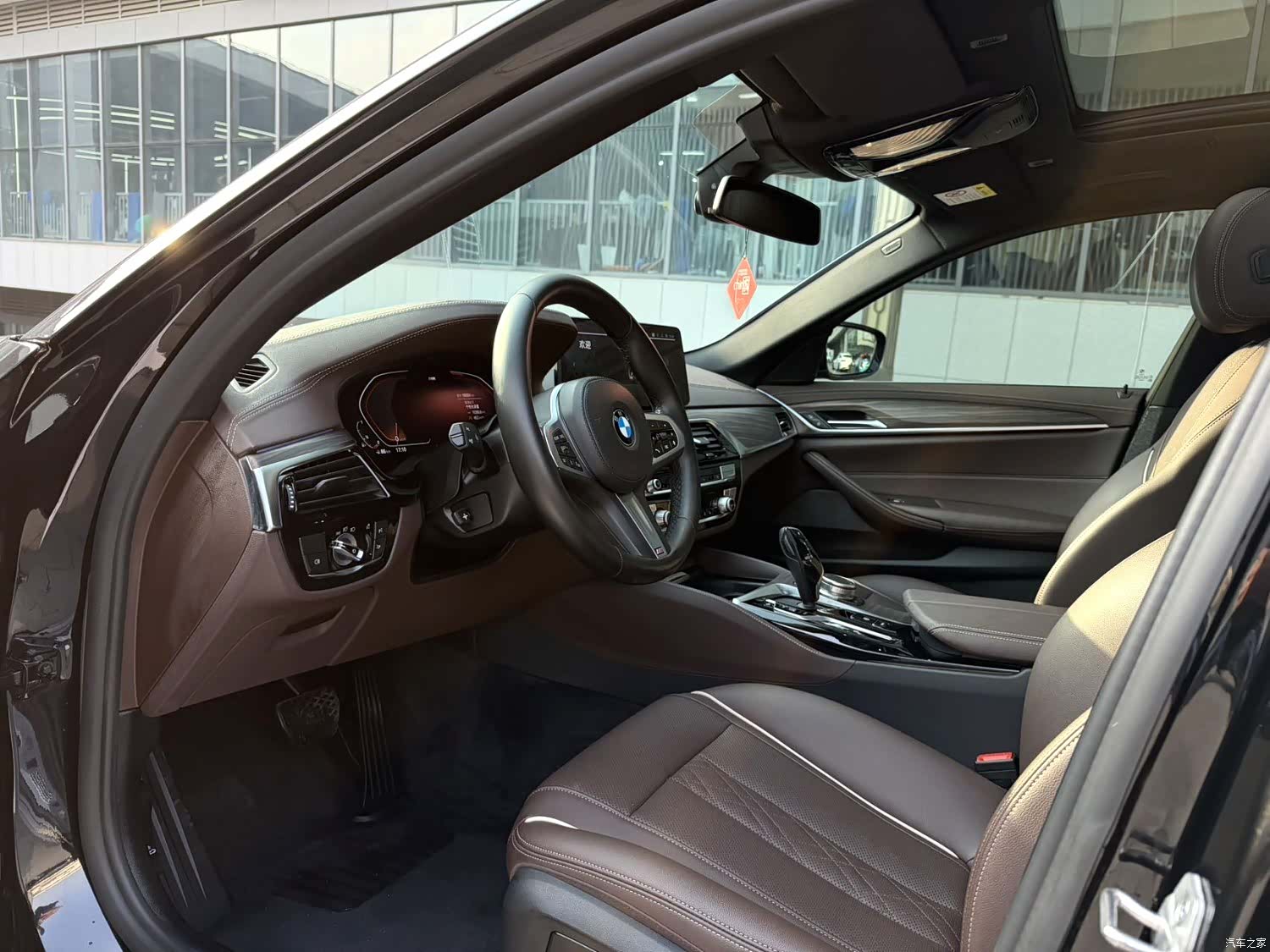 BMW 5 Series, 2021 4
