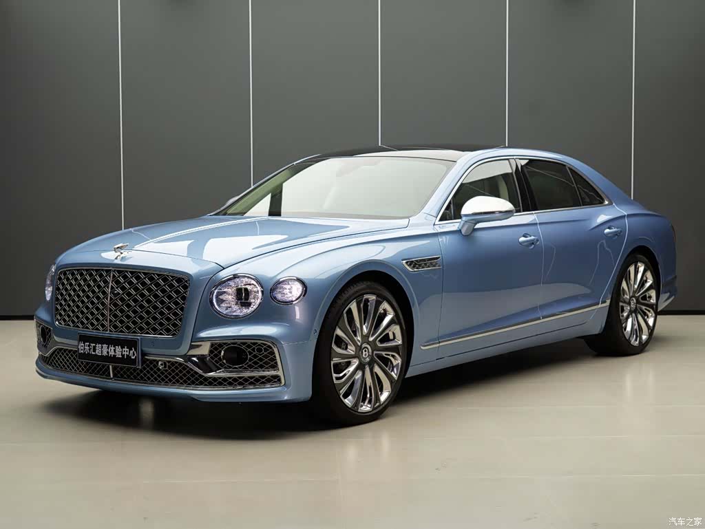 Bentley Flying Spur, 2023 2
