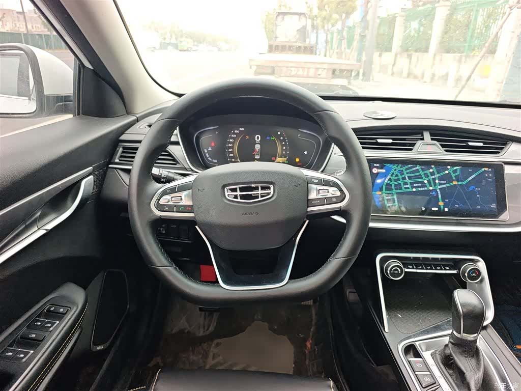 Geely Binray, 2022 11