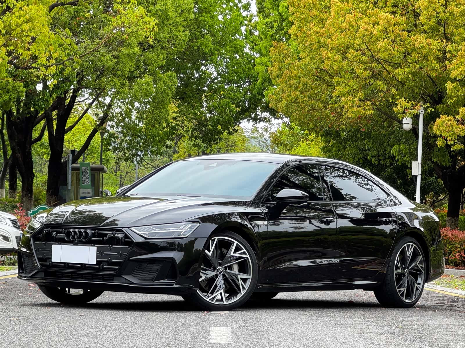 Audi A7L, 2023 1