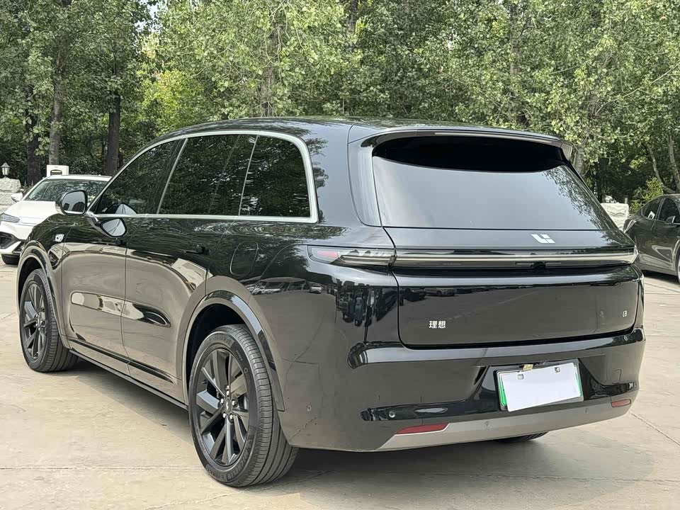Li Auto Ideal L8