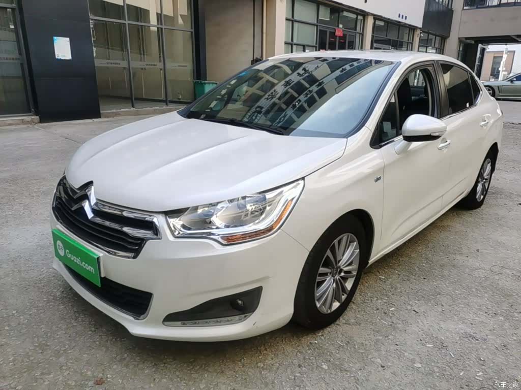 Citroen C4, 2015 1