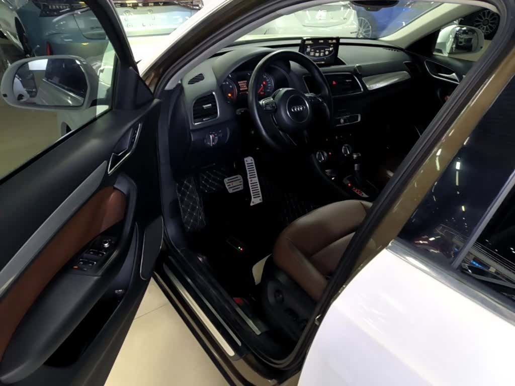 Audi Q3, 2014 16