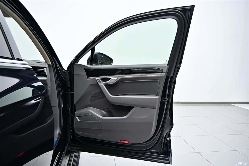 Volkswagen Touareg, 2021 20