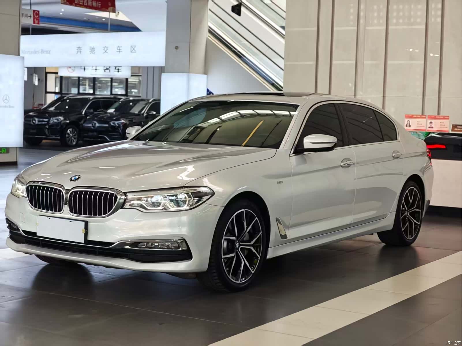 BMW 5 Series, 2018 1