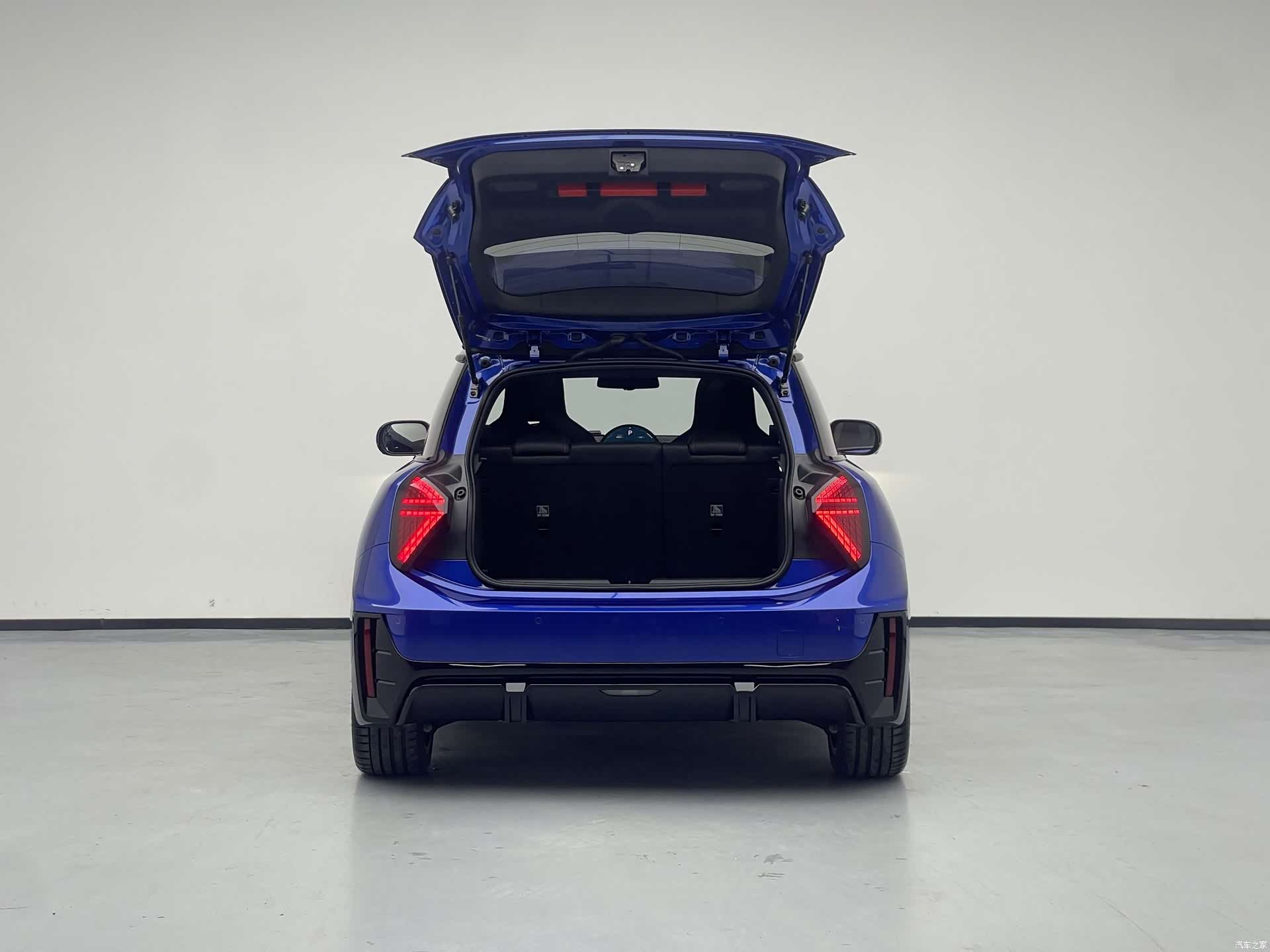 Mini Cooper, 2026 8