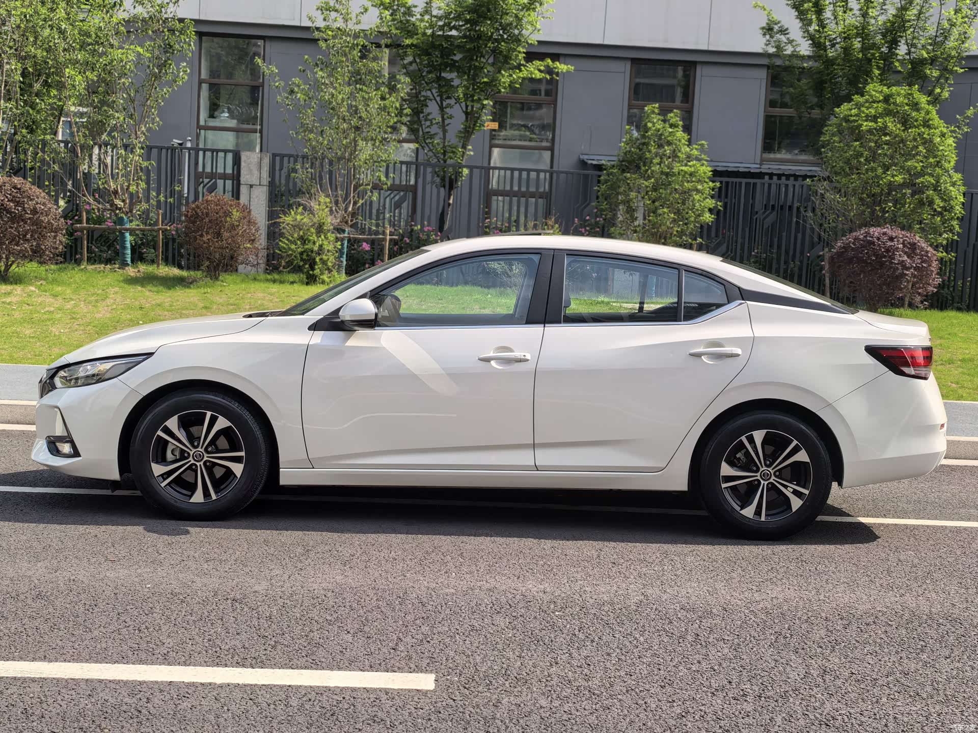 Nissan Sylphy, 2022 4