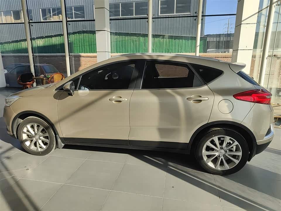 Geely Emgrand GS