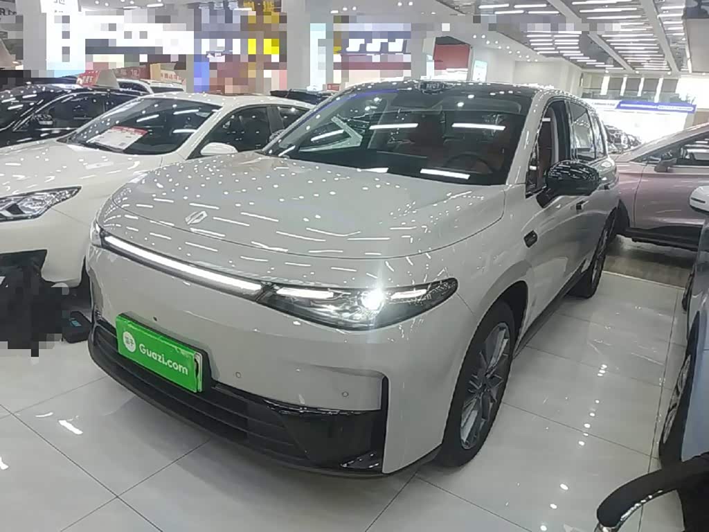 Leapmotor C10