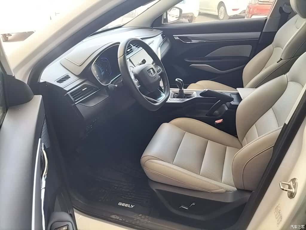 Geely Binray, 2019 15