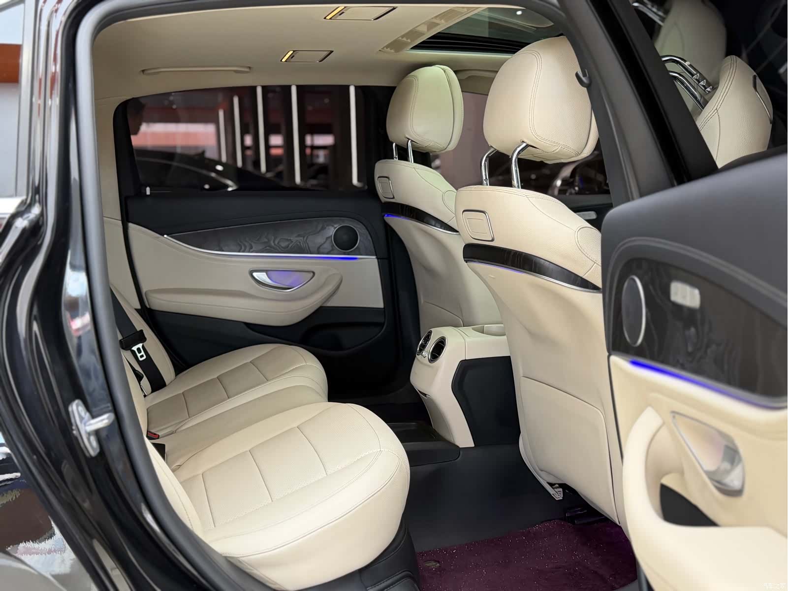 Mercedes-Benz E-Class, 2017 15