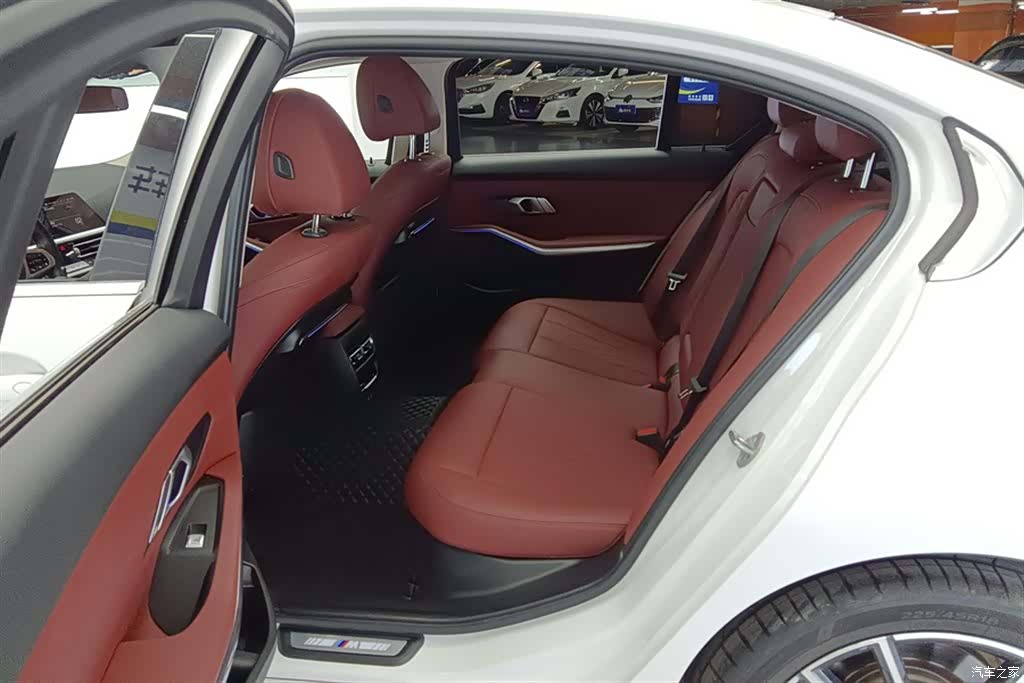 BMW 3 Series, 2022 11