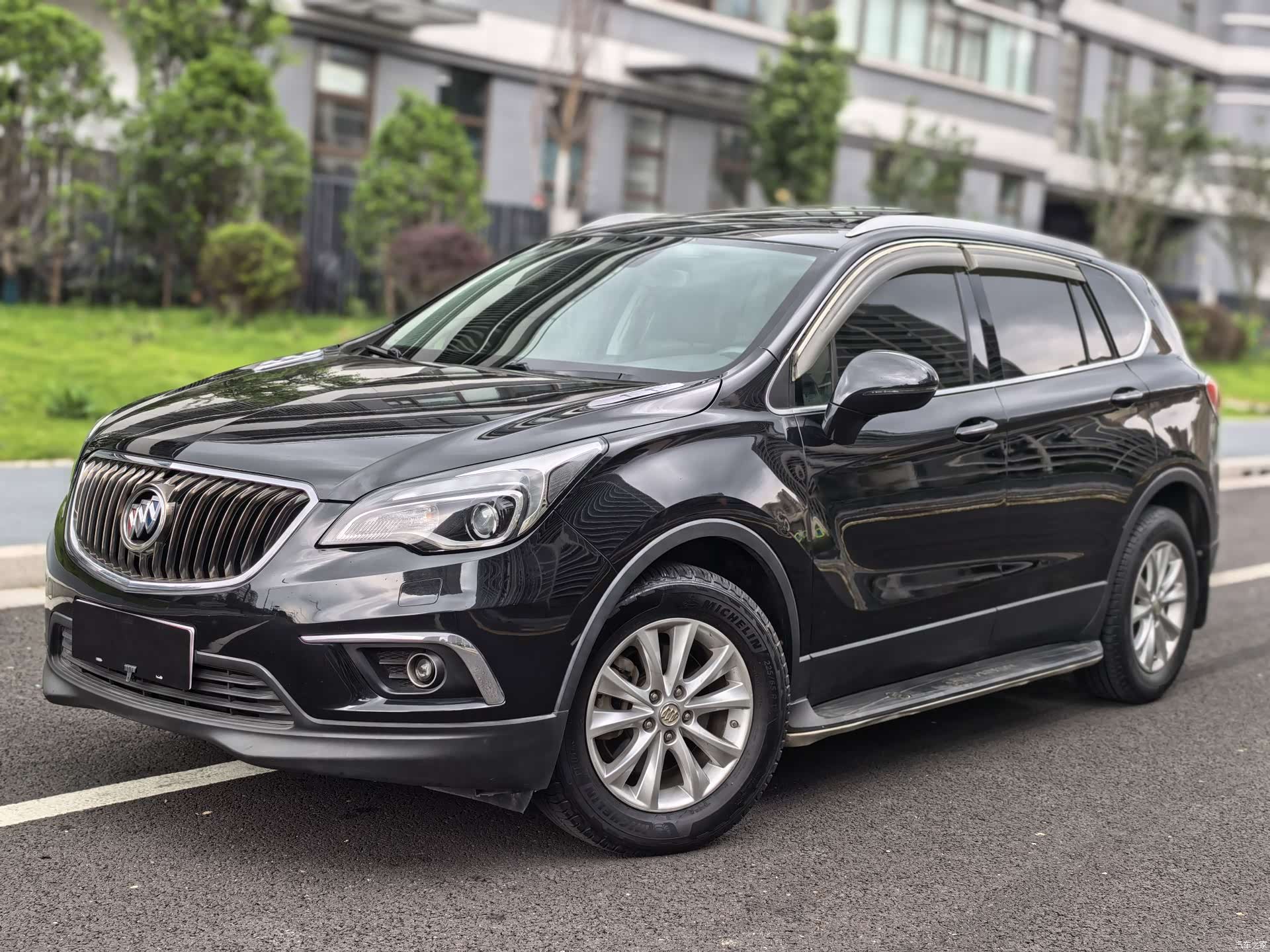 Buick Envision Plus, 2016 1