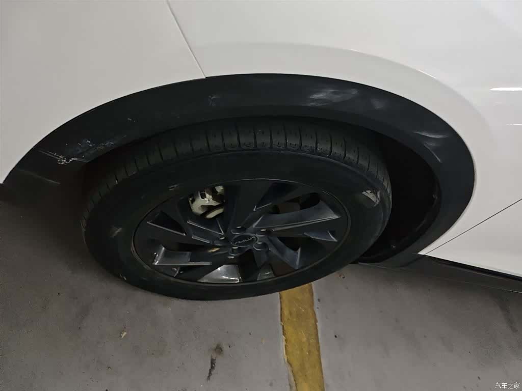 DongFeng AX7, 2022 25