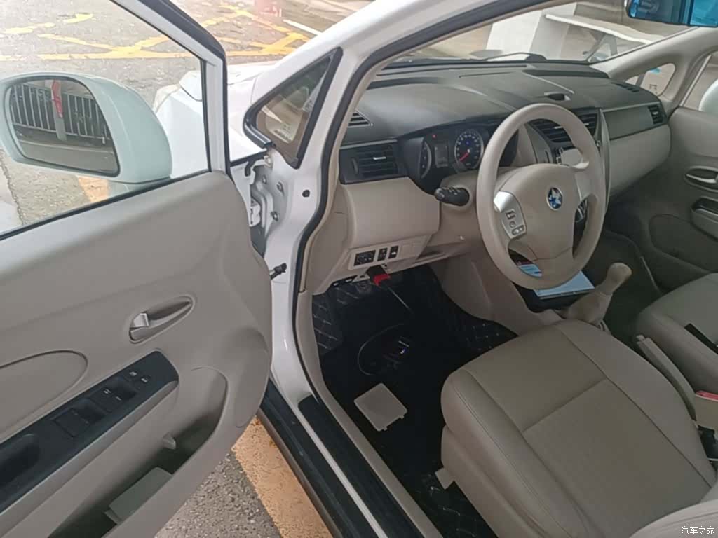 Nissan D50, 2015 16