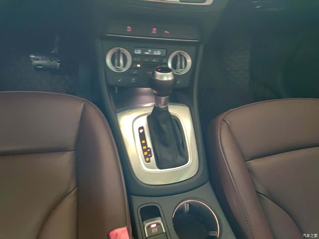 Audi Q3, 2016 14