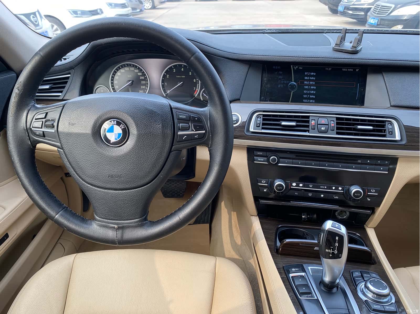 BMW 7 Series, 2011 8