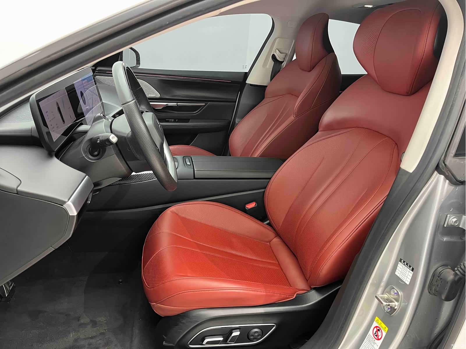 Xpeng P7, 2021 все фото