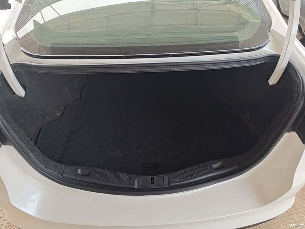 Ford Mondeo, 2014 19