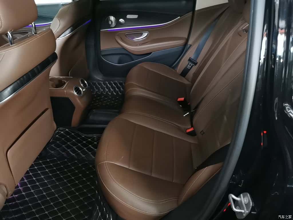 Mercedes-Benz E-Class, 2019 17