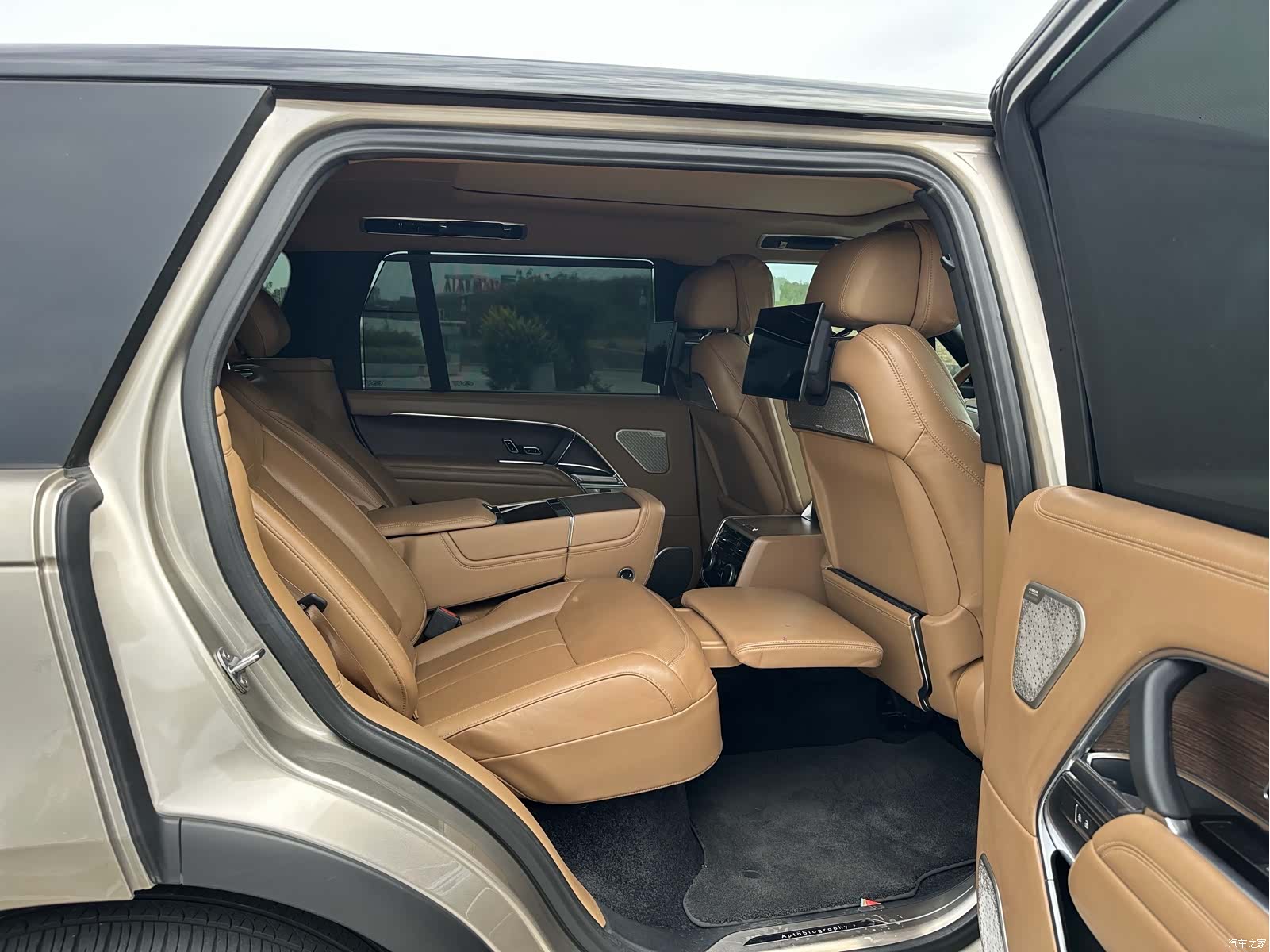 Land Rover Range Rover, 2023 19