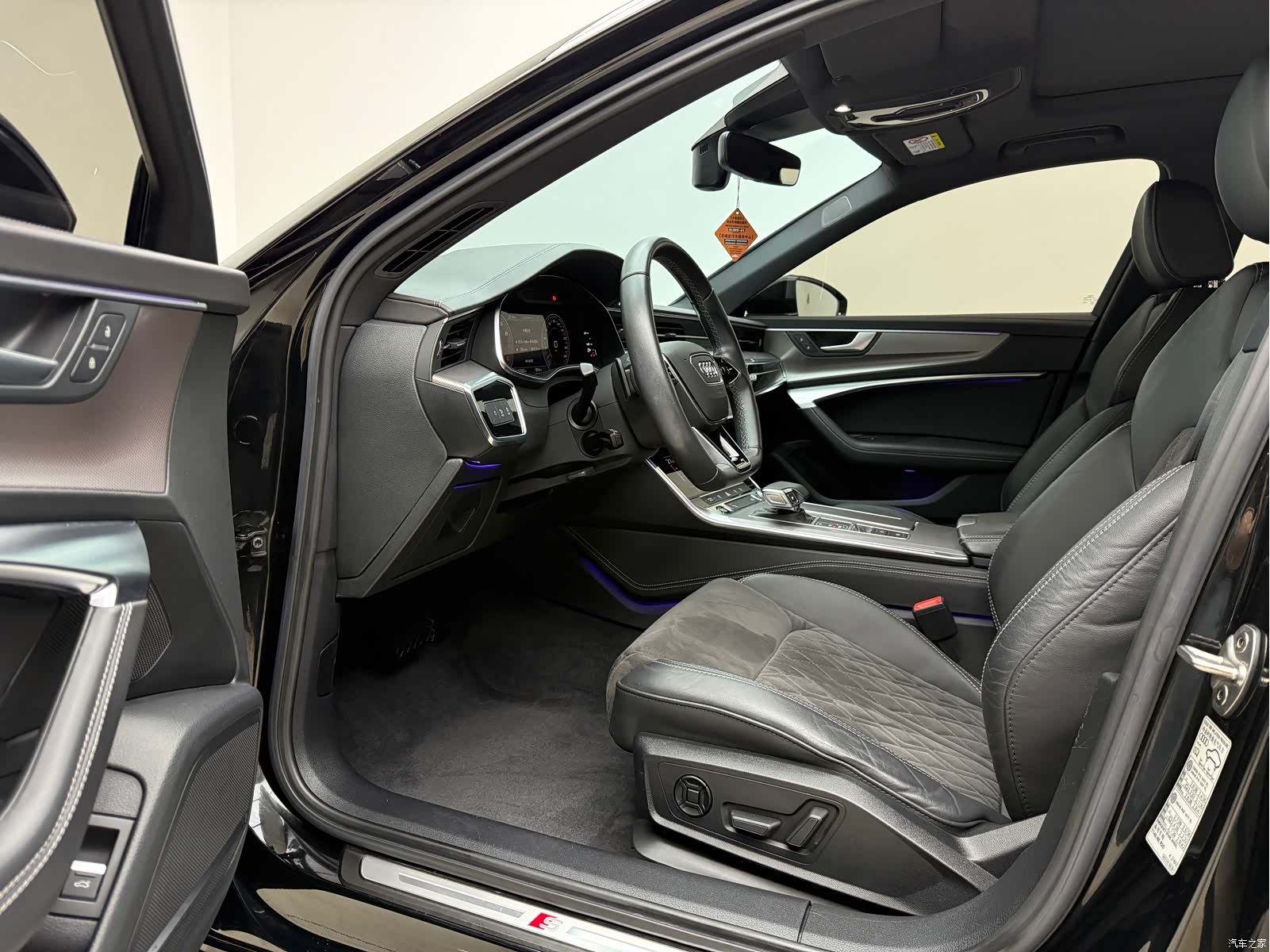 Audi A6L, 2021 14