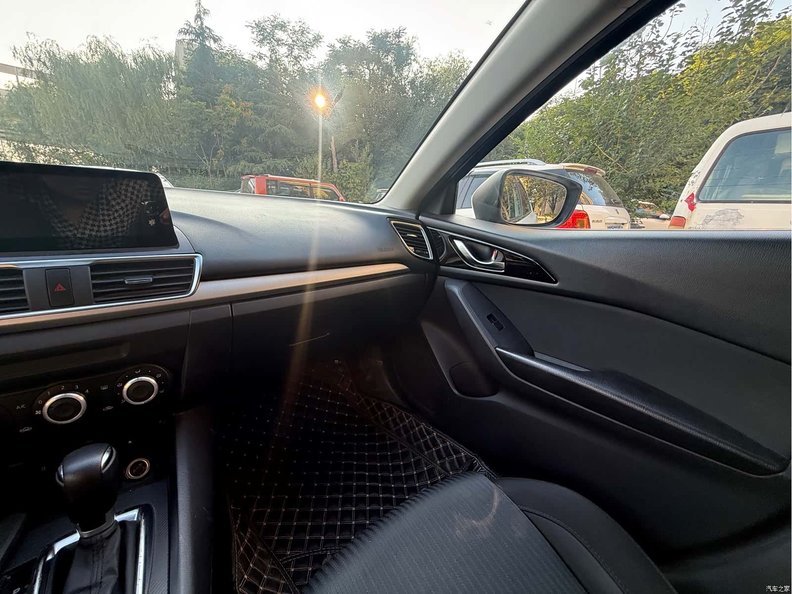 Mazda Mazda3, 2016 9