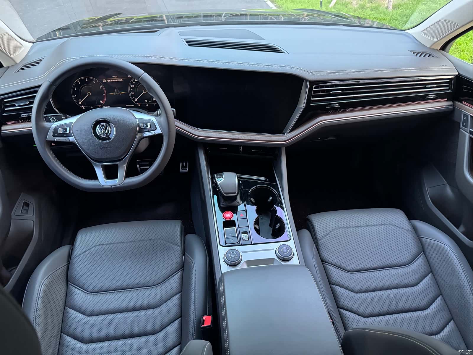 Volkswagen Touareg, 2019 9